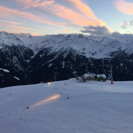 Alpenmaisonette Gipfelstuermer Daire Bramberg am Wildkogel
